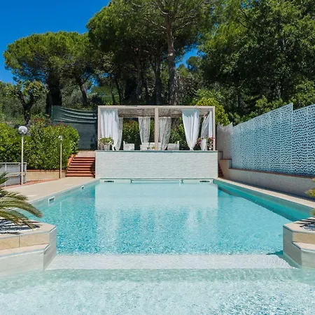 Micol 10 Villa